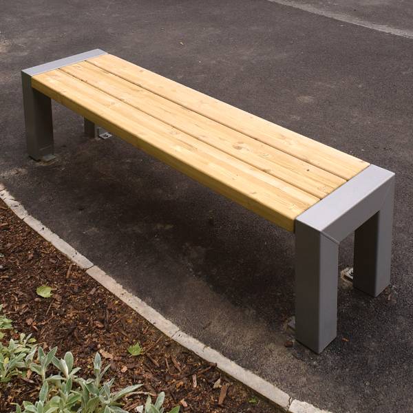 Belvedere Smart Bench