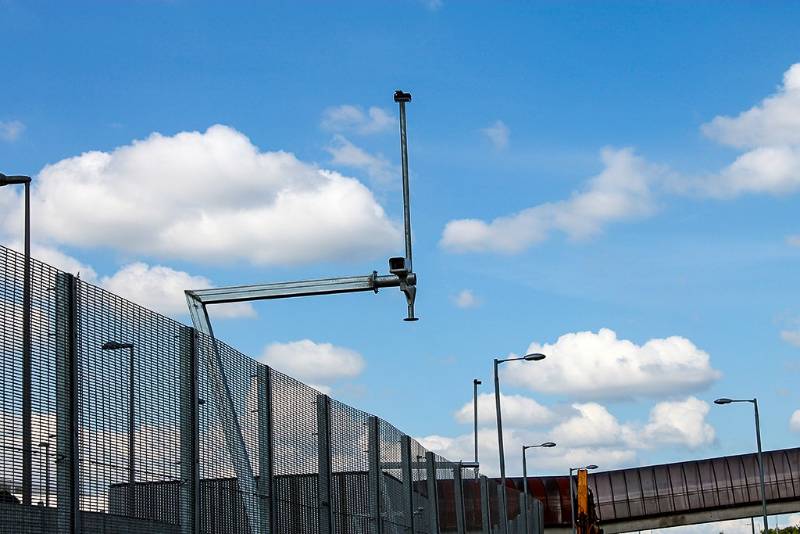 COMMONWEALTH GAMES – INNOVATIVE 7 SHAPED CCTV COLUMN