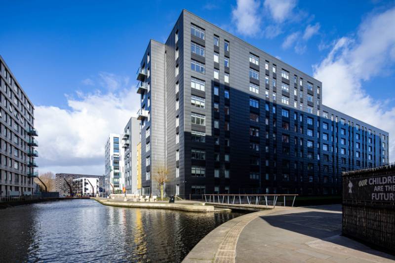 Lampwick Quay, Manchester