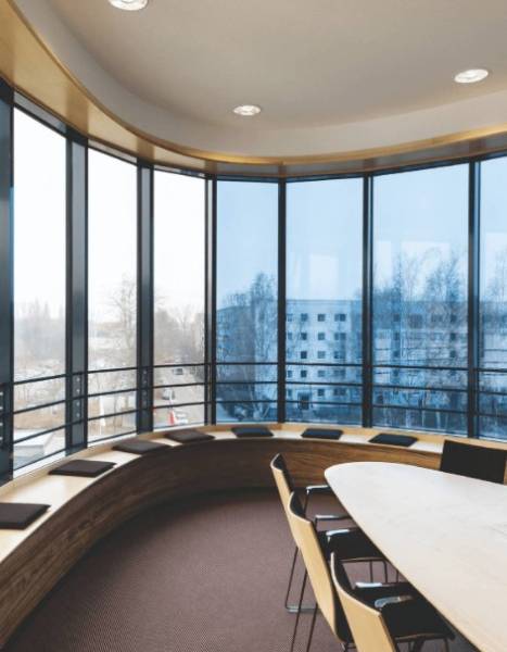 FutureX Eclipse™ Electronically Controlled Switchable Dynamic Glass for Glare and Heat Control [Electro-polarization Technology]