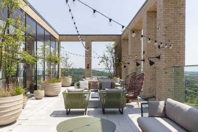 Porcelain Roof Terraces, Greenford Quay, London