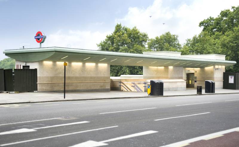 Green Park Tube Station