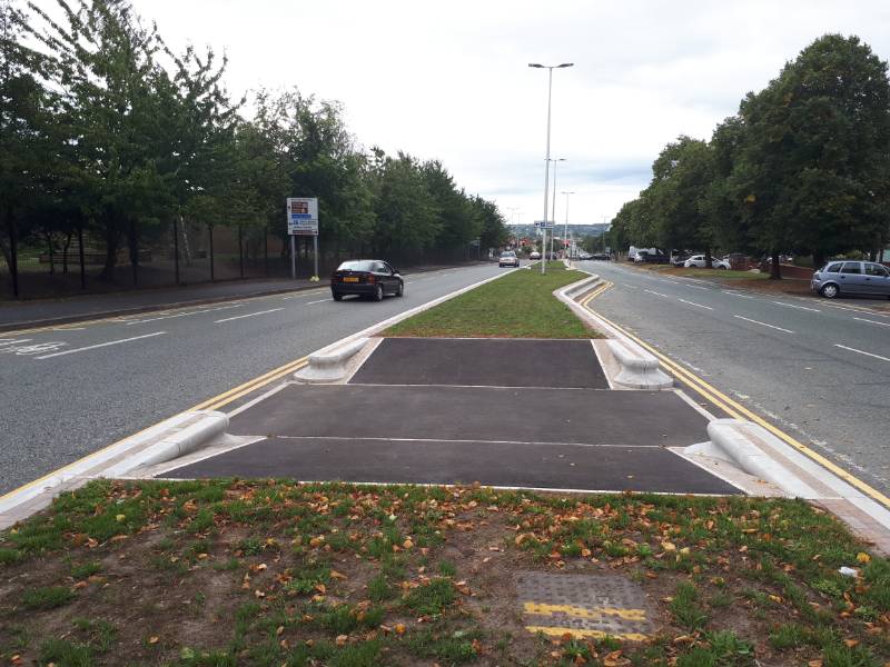 Trief Containment Kerbs provide the solution for the renovation of the central reservation on a major duel carriageway in Cheshire.