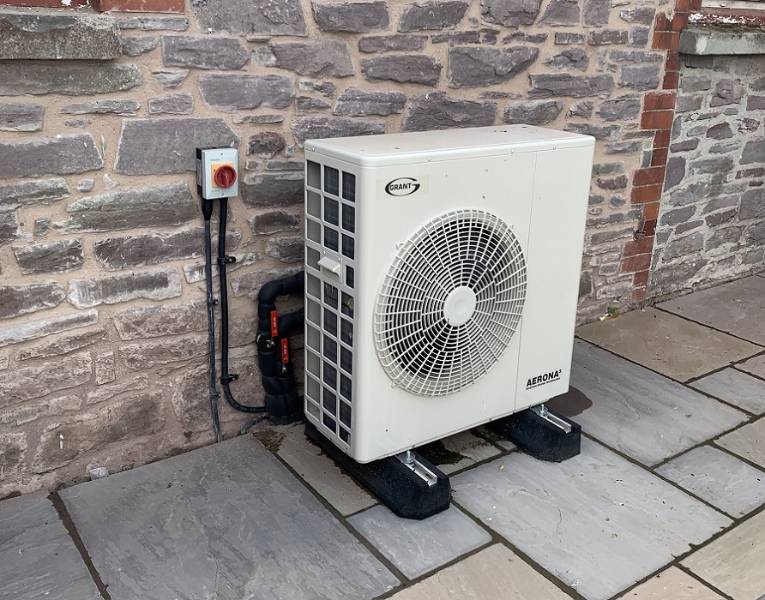 Grant Aerona³ heat pump is the right fit for barn conversion