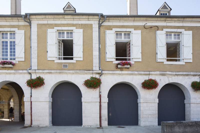 B-Box roller blinds in Halles de Monein