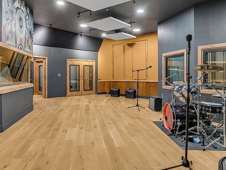 Studio 3D™ Soundproof Interior Doors 