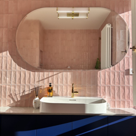 A Townhouse with Petrol-Green Accents