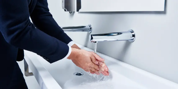 Kosketusvapaat hanat edistävät hygieniaa