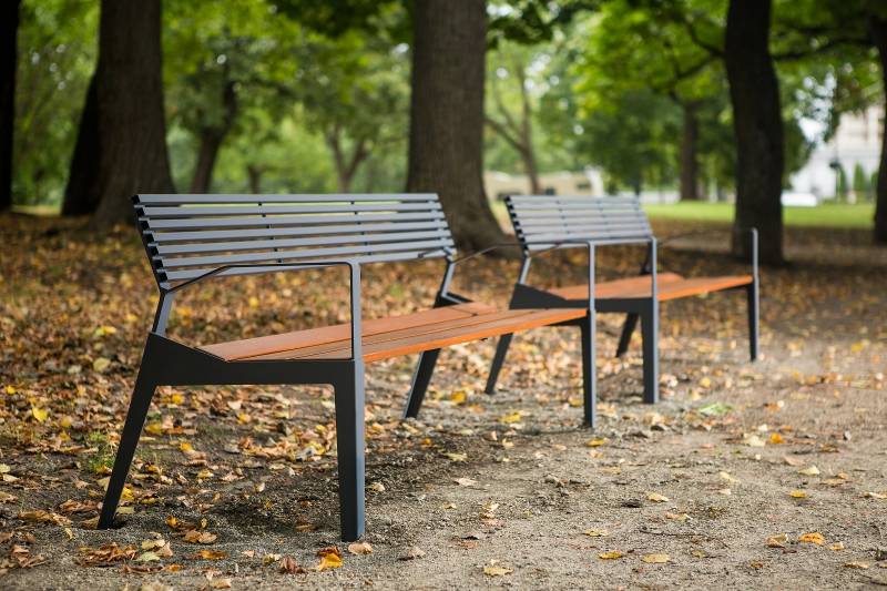 Fitted chairs, seats and benches