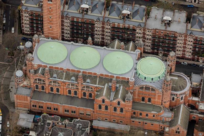 Renewing the Mastic Asphalt Roof Coverings for the Westminster Cathedral - Carbon Neutral Project