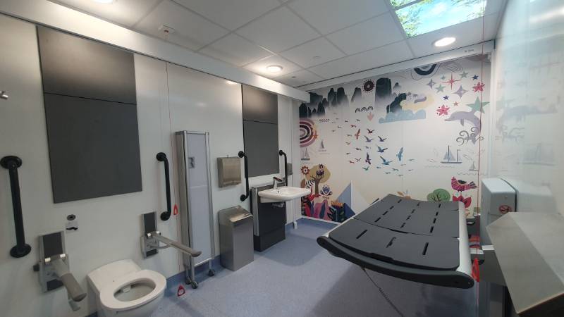 Birmingham Children's Hospital | Changing Places Toilet