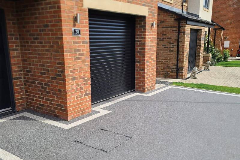 Clean Lines and Contrast: A Standout PERMABOUND Resin Bound Driveway