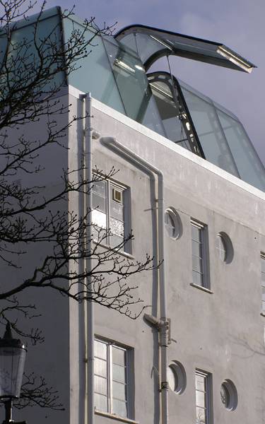 Retractable, Sliding, & Opening Glass Roofs