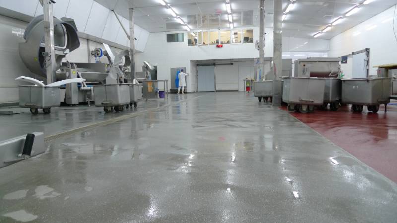 Seamless Flooring Solutions for the Food and Beverage Industry
