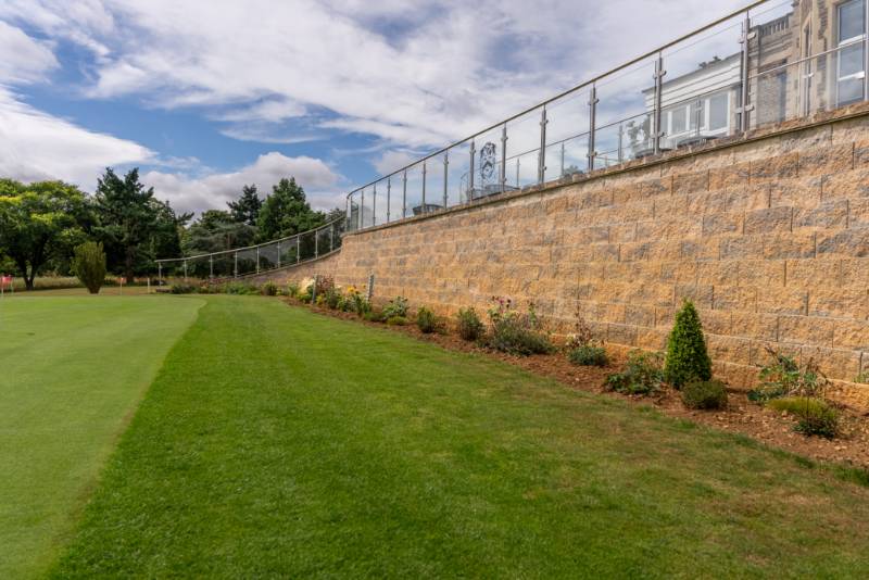 Secura Grand | Concrete Segmental Retaining Wall