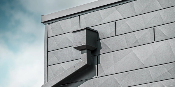 Effektiv og estetisk takrenneløsning med PREFA aluminium komplett system