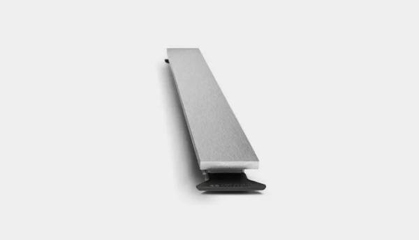 Mittatilauskaivo - HighLine | Panel (Ruostumaton)