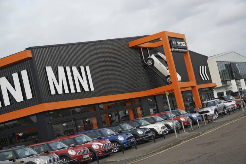 Sytner Mini Dealership - Slough