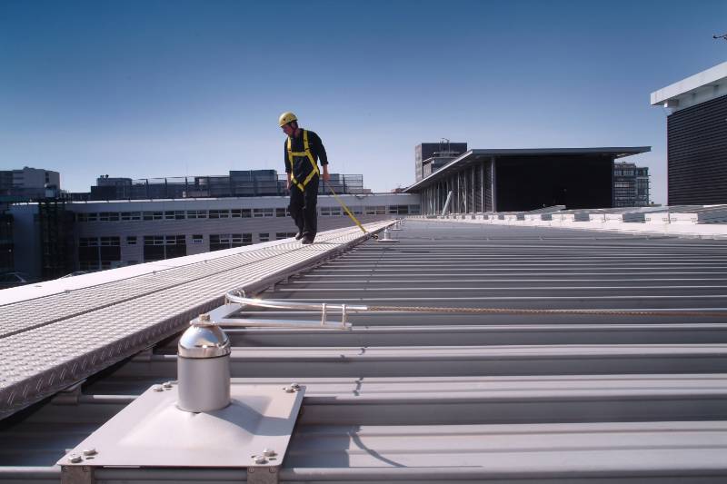 ManSafe® Constant Force® Fall Restraint/ Arrest System