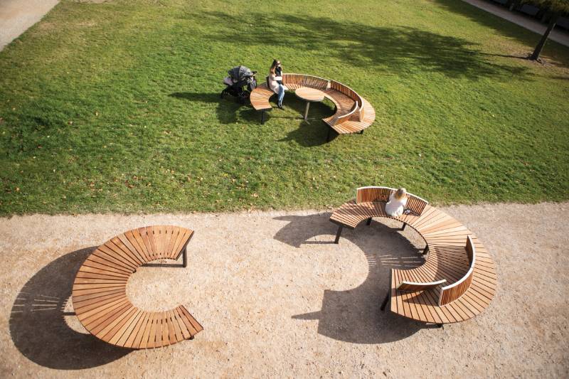 Lago Bench - Outdoor Seating/ Benches