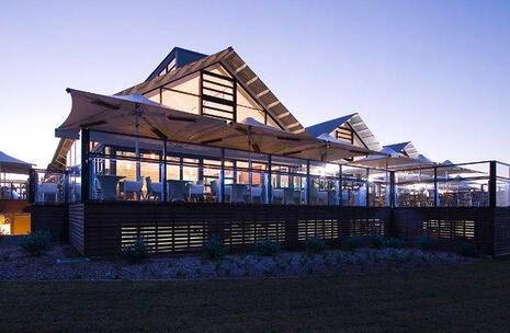 Caves Beach Hotel, Lake Macquarie, NSW