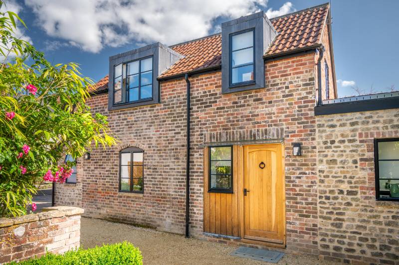 Genuine steel windows and doors give a new lease of life to historical out-building
