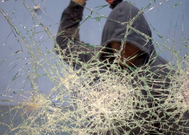 ESG Secure™ - Manual Attack Glass - Security Glass