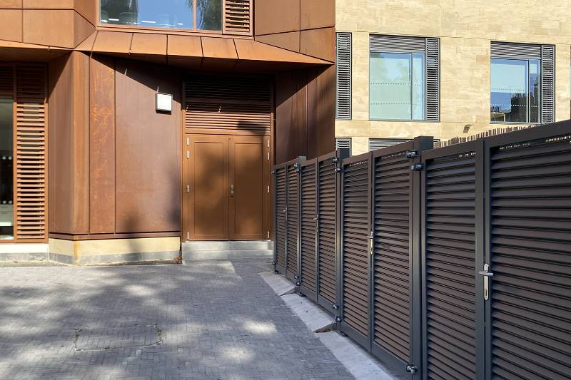 Canaan Lane Primary School, Edinburgh: Italia Eurobin Stores