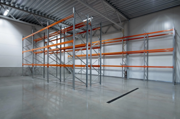 Industrigulv utformet for tung belastning