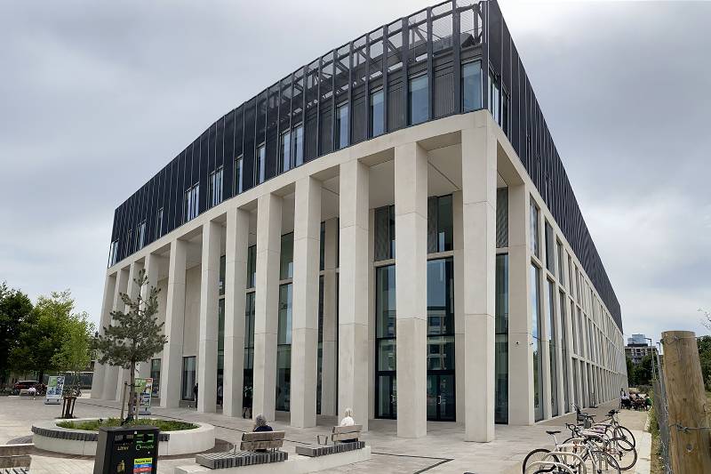 Britannia Leisure Centre – anti-climb grating crowns facade surrounding rooftop MUGA