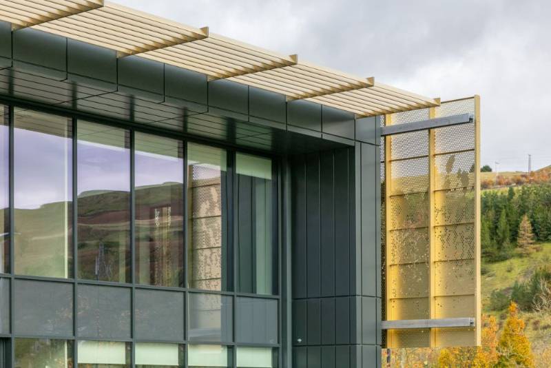 National Digital Exploitation Centre - Skyvane® Brise soleil and Continuum® perforated panels