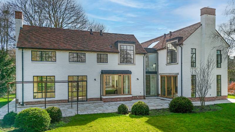 ‘B’ Rated super slim framed steel windows feature in magnificent new build