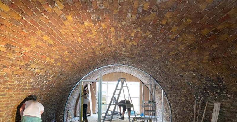 Waterproofing Historic Brick Arches, Windsor