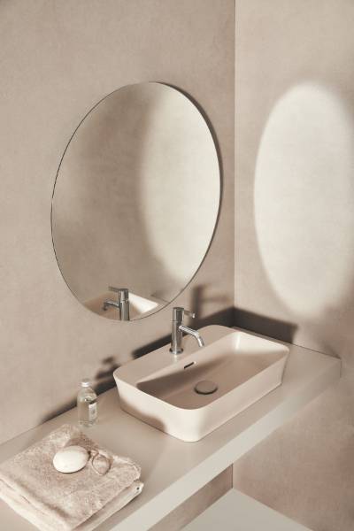 Ideal Standard Ipalyss 55 cm 1 taphole Rectangular Vessel Washbasin With Overflow