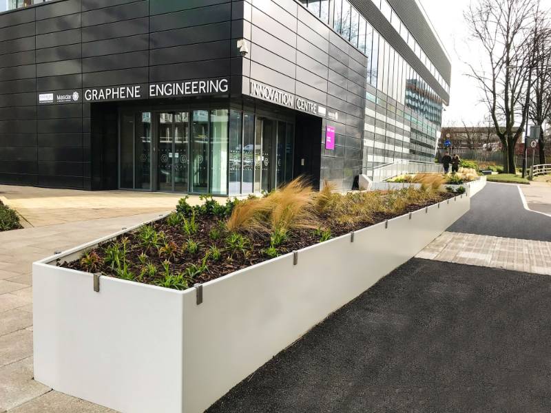 AKRI provides attractive planting solution in new public space