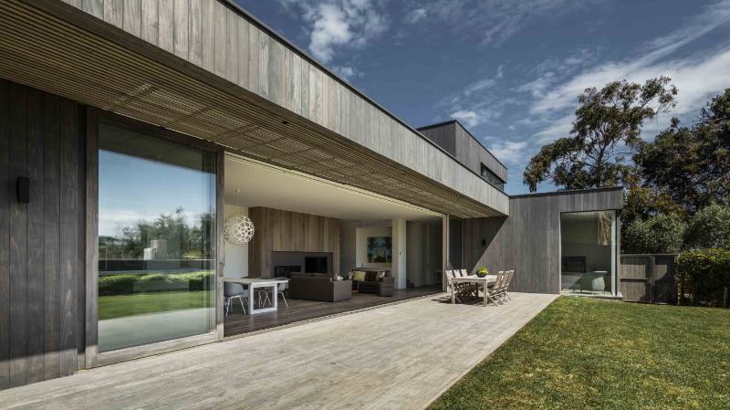 Accoya Cladding, Decking, Windows and Doors frames for Stunning Family Beach House