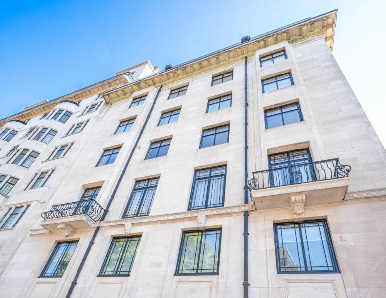 Clement steel windows make a statement at prestigious London apartments