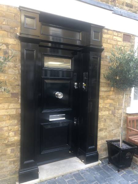 MEDITE TRICOYA EXTREME creates bespoke doors for prestigious London home