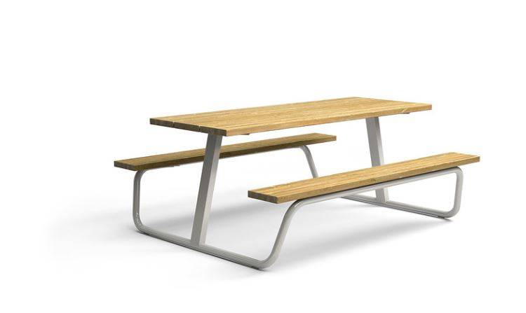 Berg Picnic Table