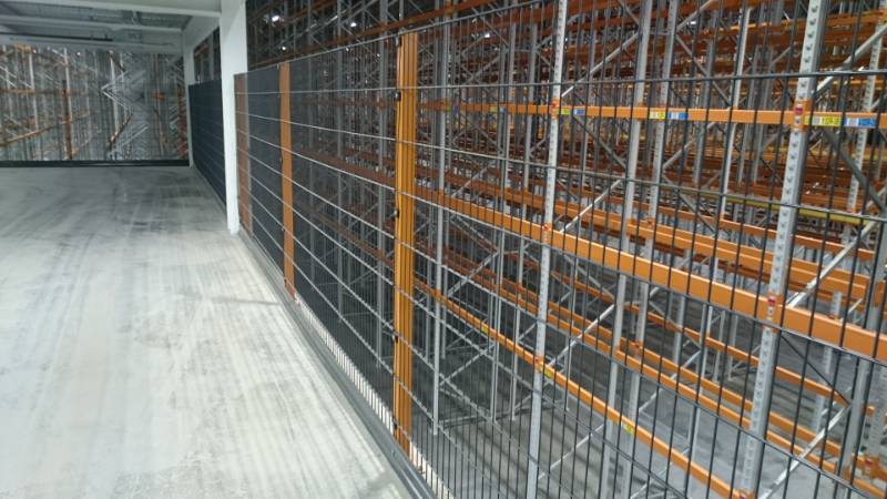 Netting and non-reinforcement mesh