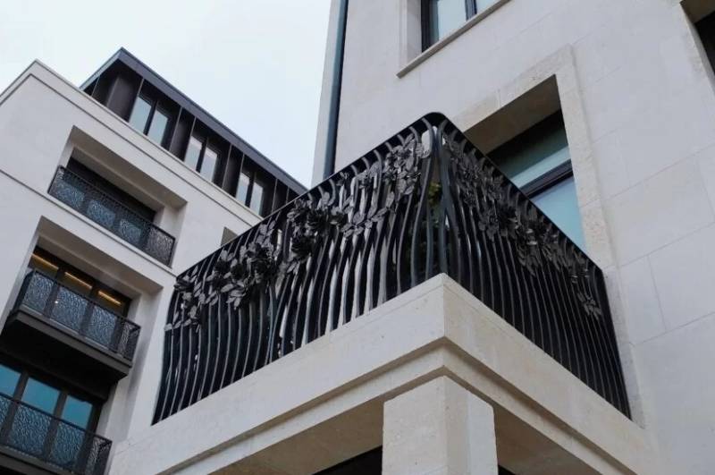 Chelsea Barracks – Mulberry & Whistler Squares