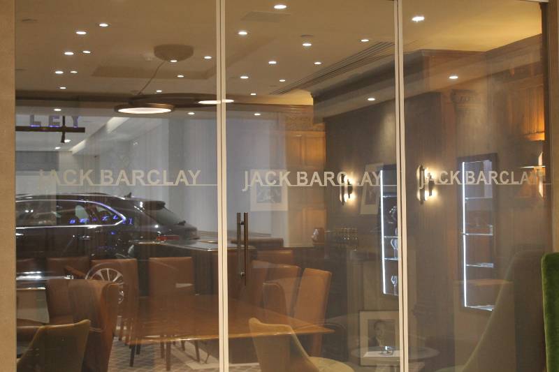 ESG LCD Switchable ID Debuts with Jack Barclay