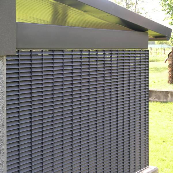DeltaBox Fencing - Steel louvre privacy barrier fence