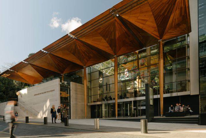 Auckland Art Gallery - Interzinc 42, Intergard 251, Interthane 990, Interchar 963 - Infrastructure - Architecture