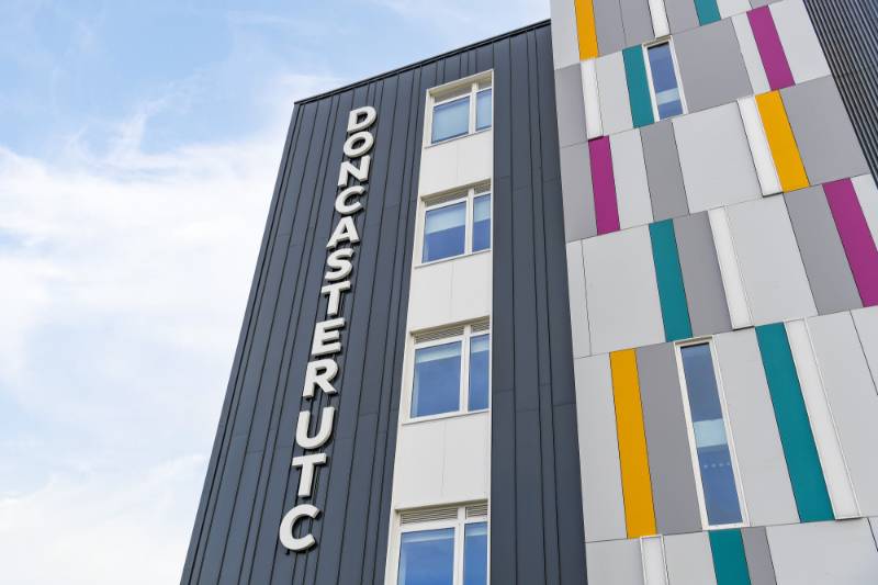 Rockpanel enriches iconic new Doncaster Civic Quarter college