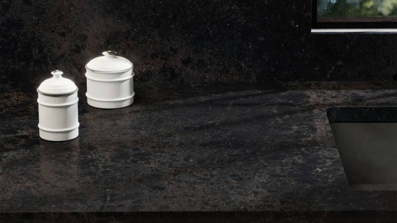 5820 Darcrest - Engineered Quartz Surface