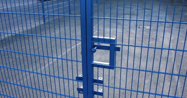 Lochrin FlatGUARD™ SL1 - SR1 Weldmesh Security Fencing - Fencing