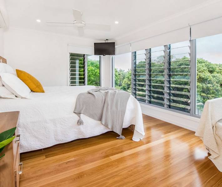 Large Family Home Maximising Beach-Side Views & Ventilation, QLD