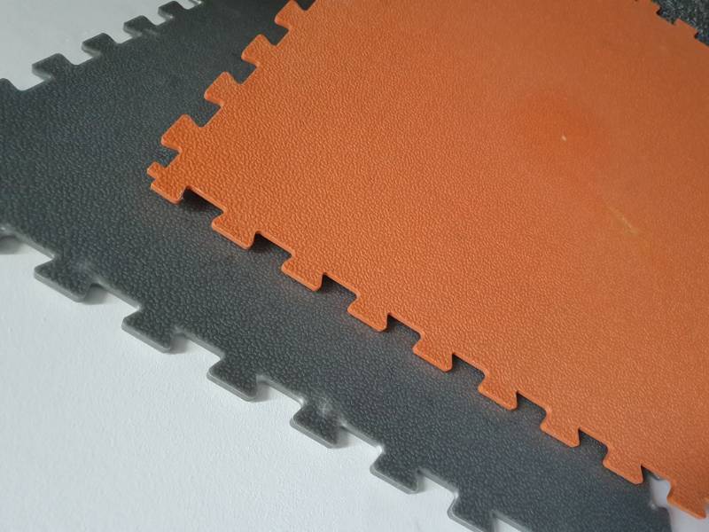 FloorShield-1536 Static Dissipative Floor Tiles With Anti-slip
