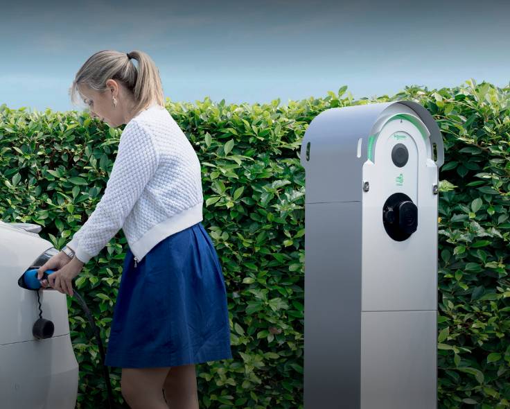 EcoStruxure EV Charging Expert - EV Charging Load Management